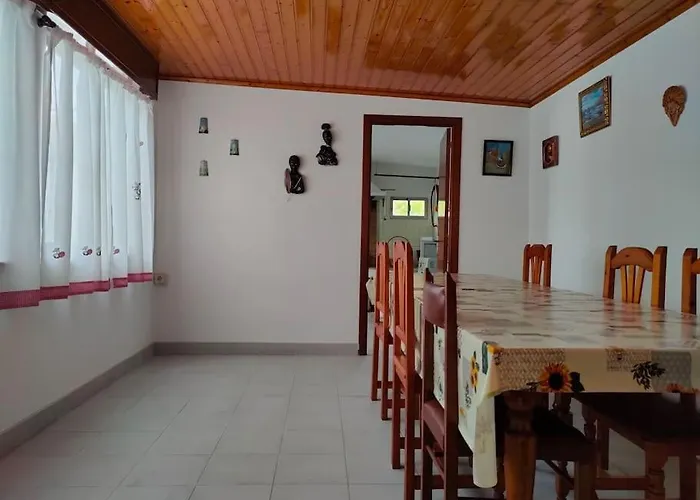 아파트 Outes Centro 시에라 데 오우테스